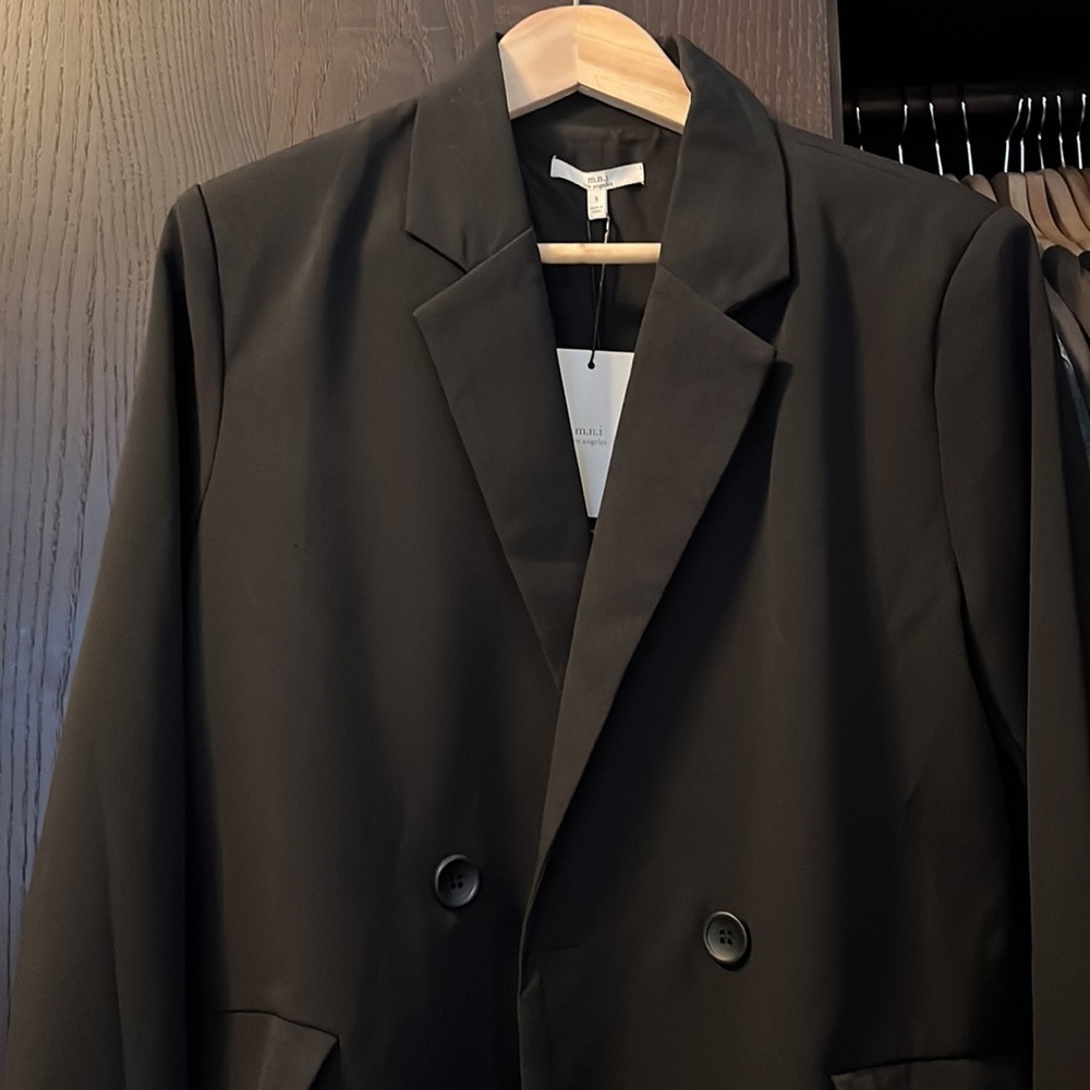 Brand New Black blazer 🖤 with tags still attached